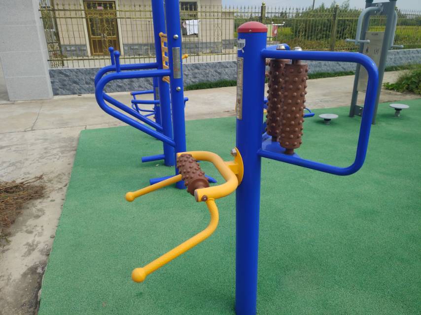腰背按摩器