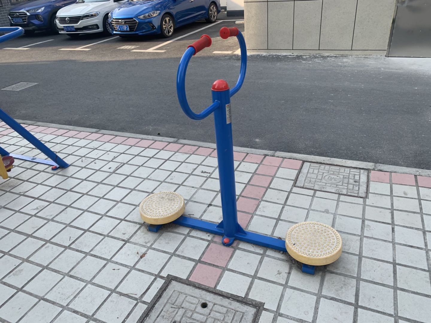 扭腰器