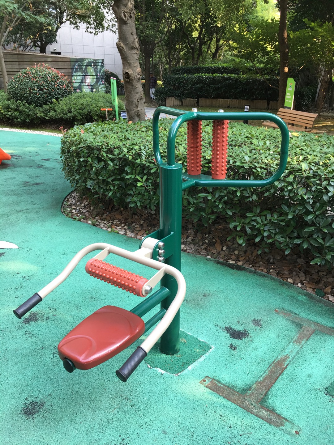 腰背按摩器
