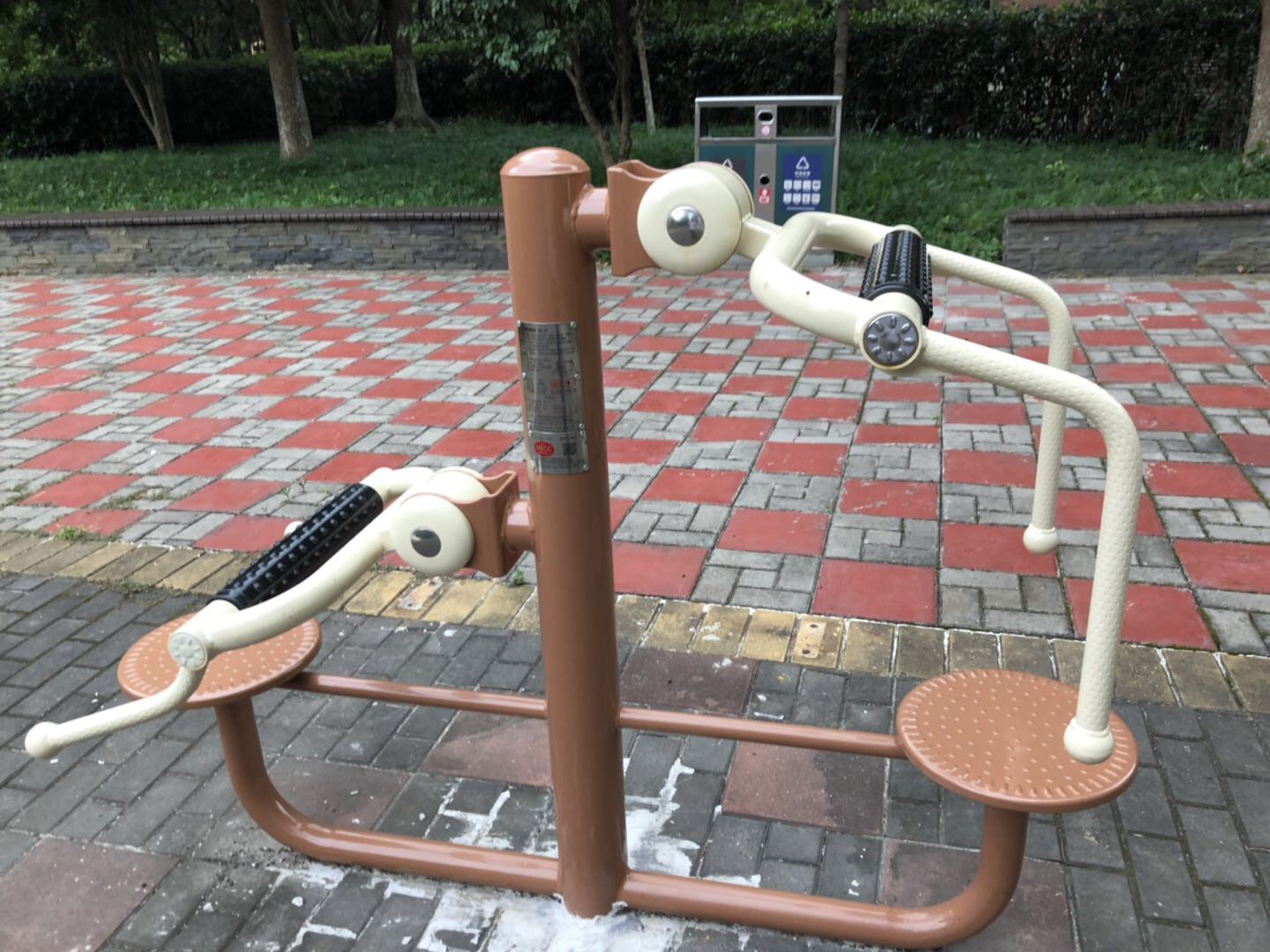頸腰按摩器