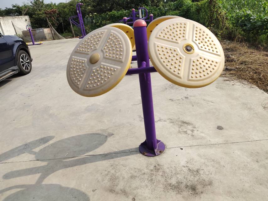 腹背鍛煉器