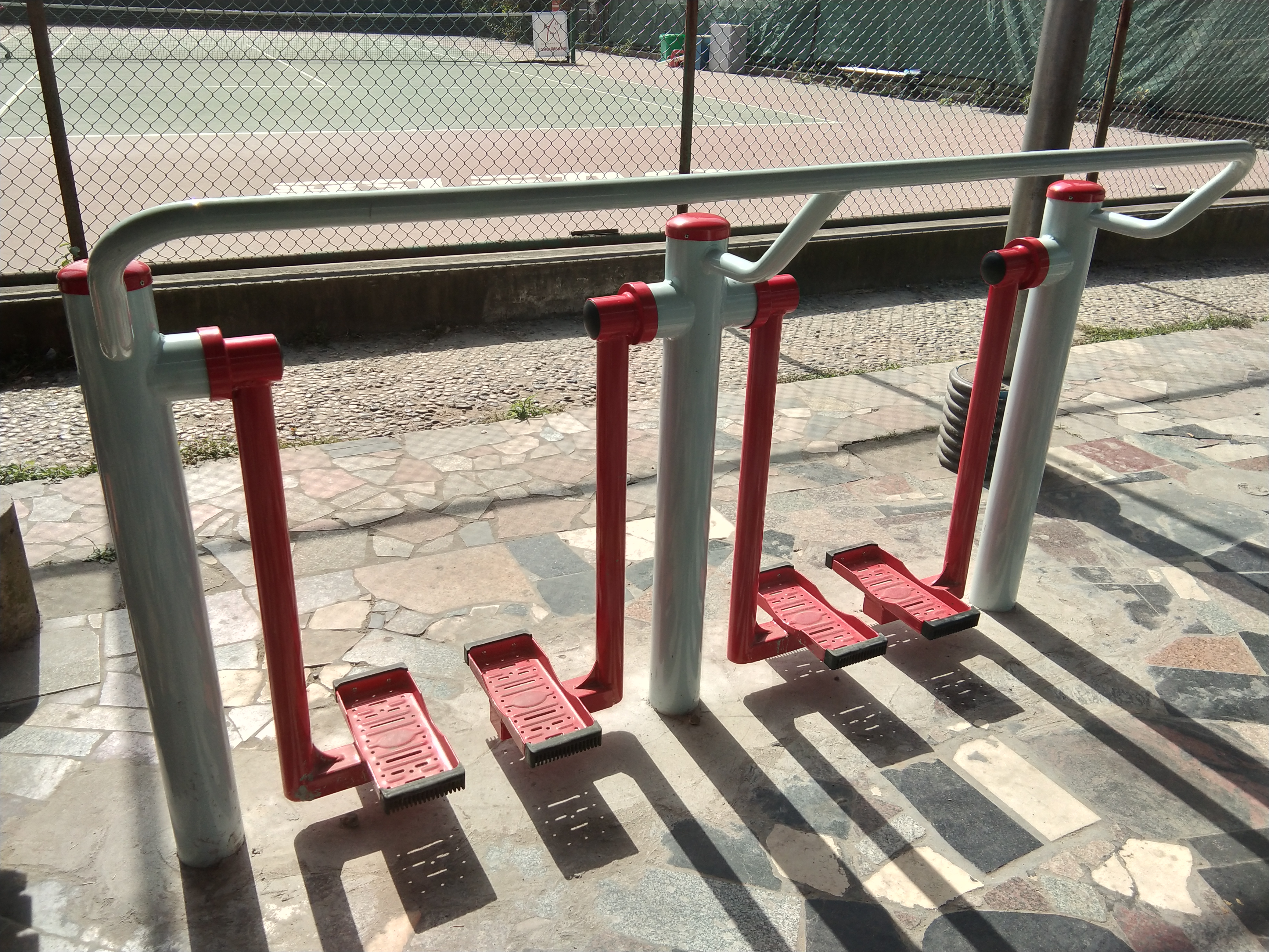 兩聯(lián)漫步機(jī)