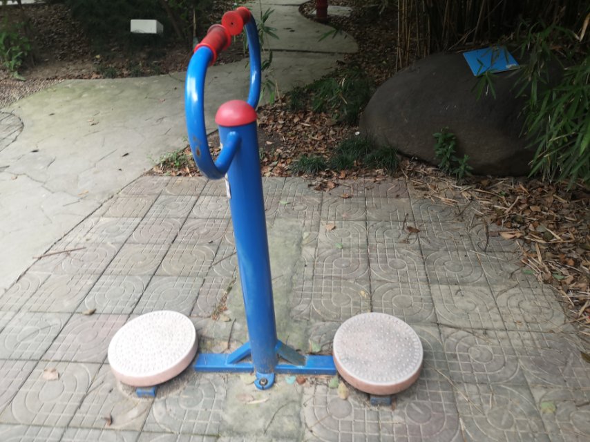 扭腰器