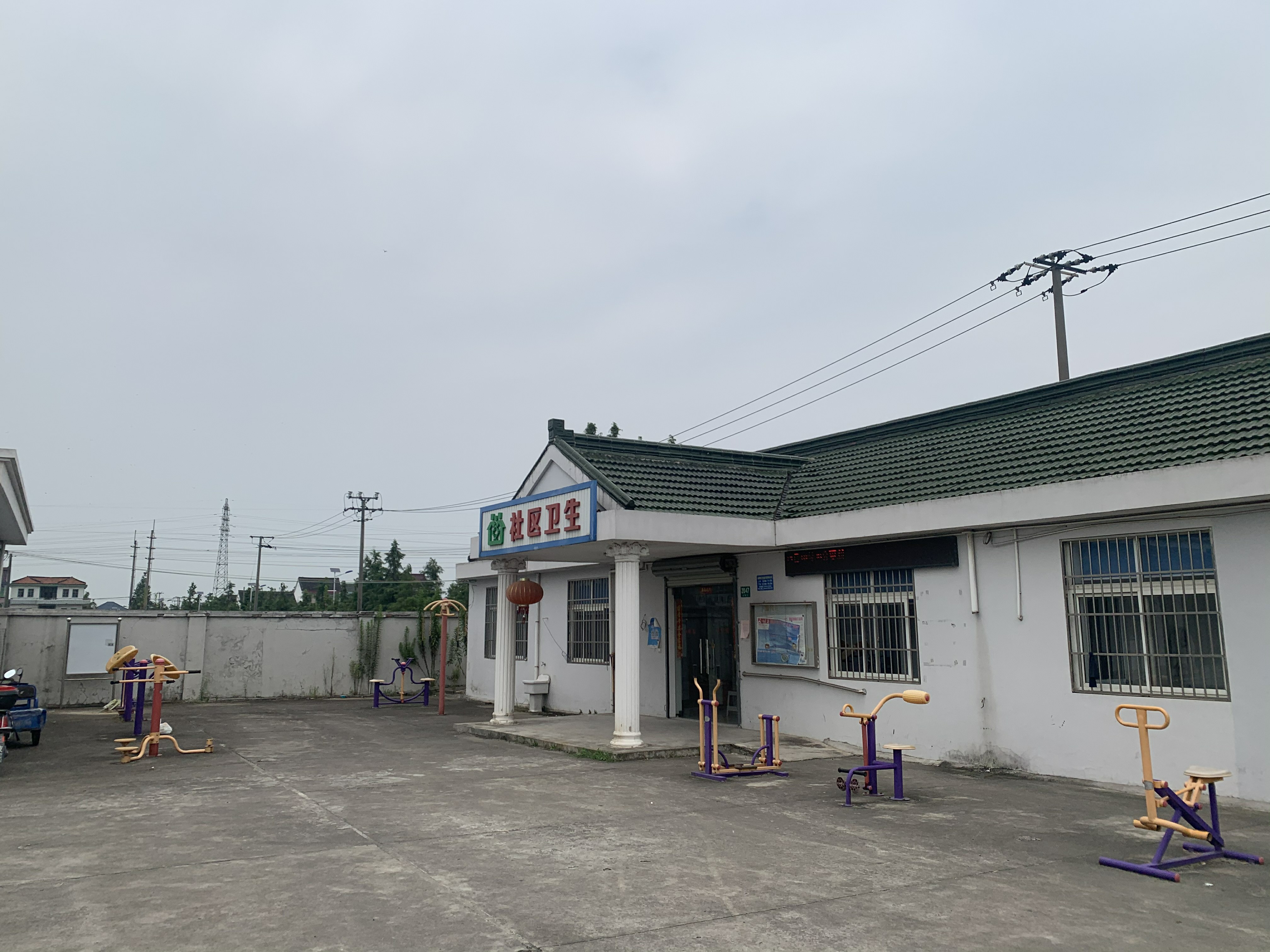 靜安區(qū)天目西路街道卓悅居居委健身點(diǎn)（華康路68弄）