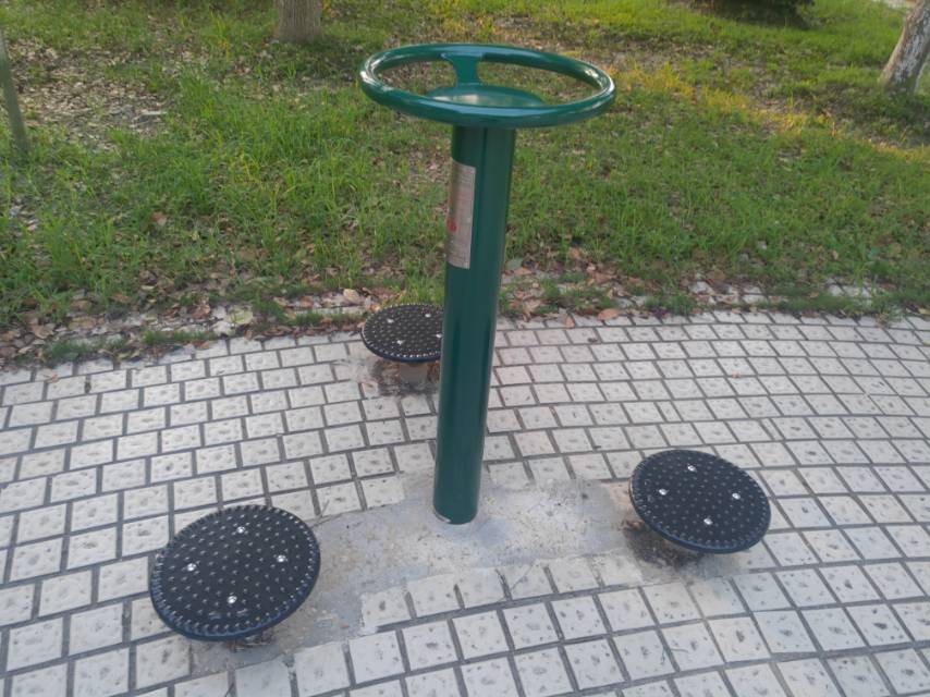 三位扭腰器