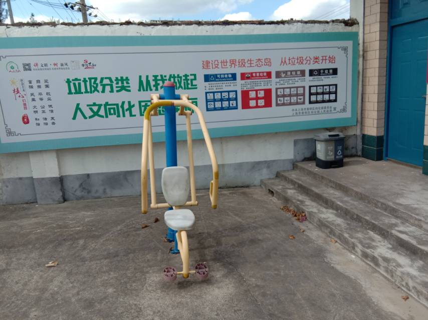 自重推胸器