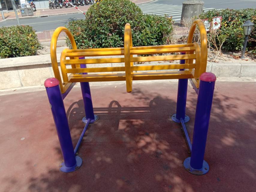 伸腰器