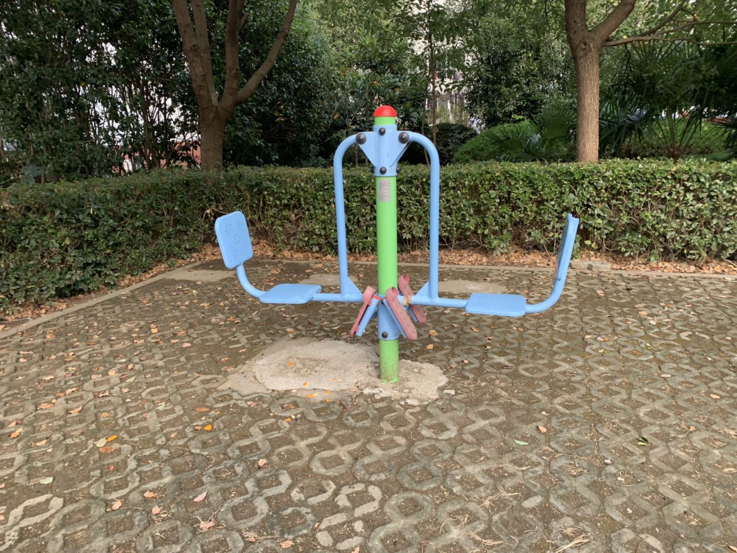 雙人坐蹬器