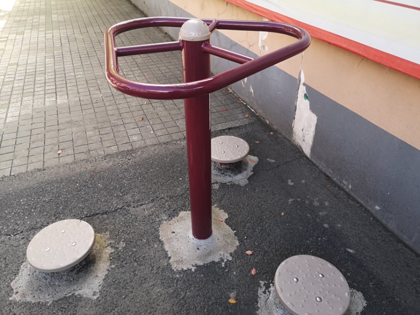 扭腰器