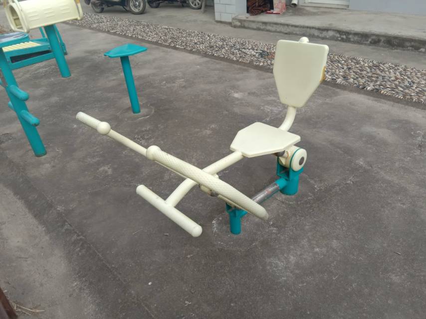 劃船器