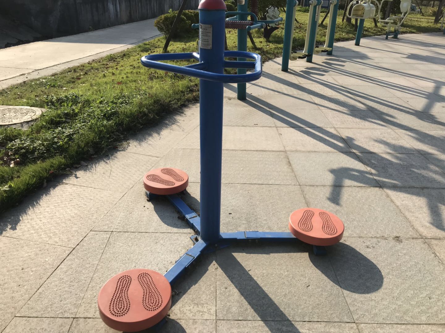 扭腰器
