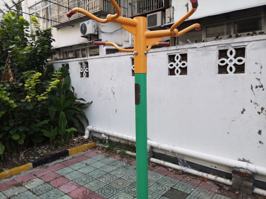 三位引體器