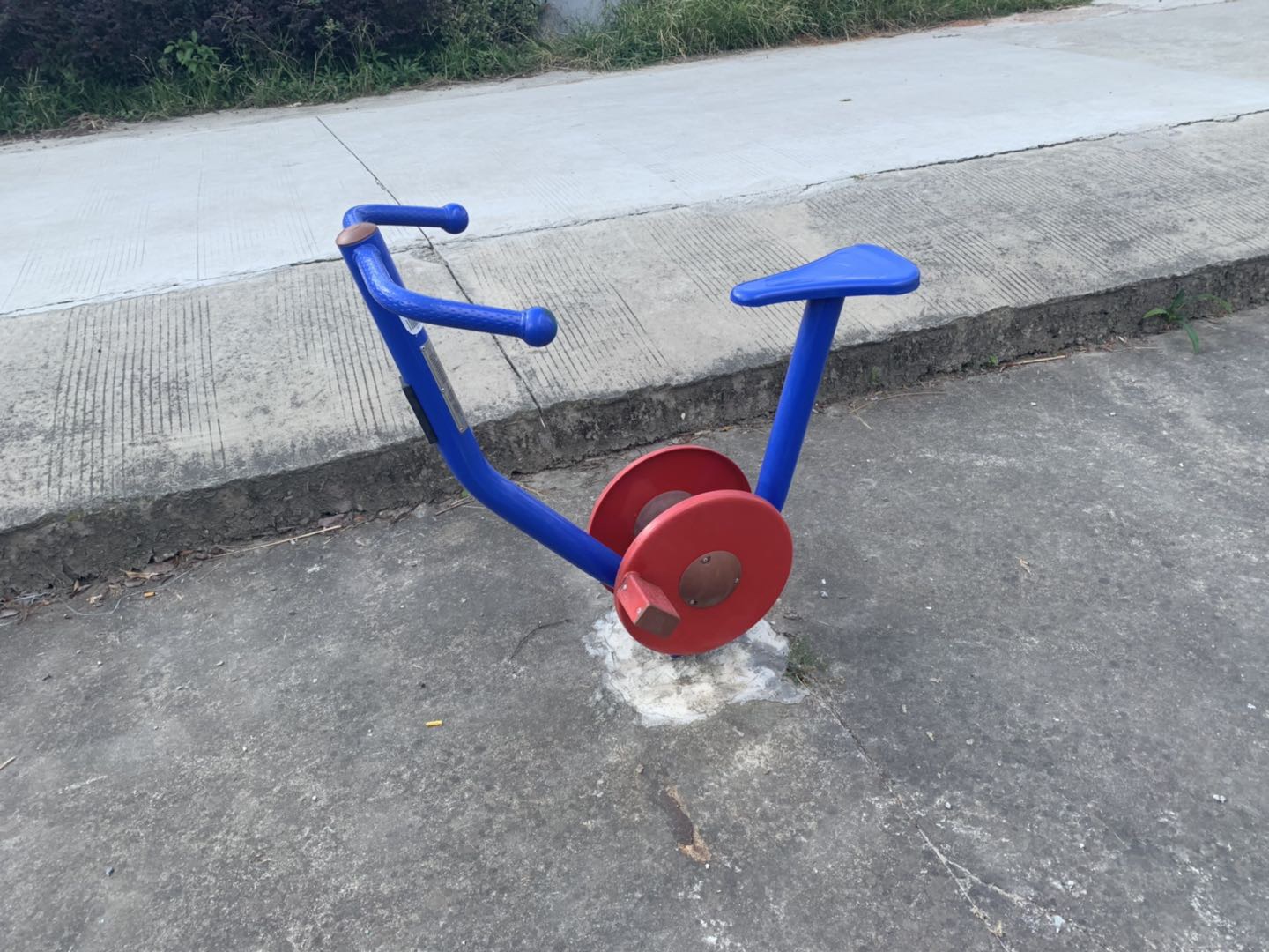 直立健身車