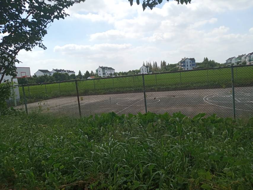塔港村市民球場(chǎng)