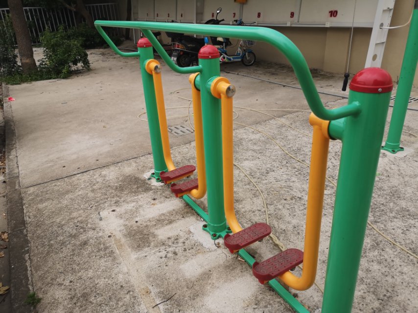 兩聯漫步機