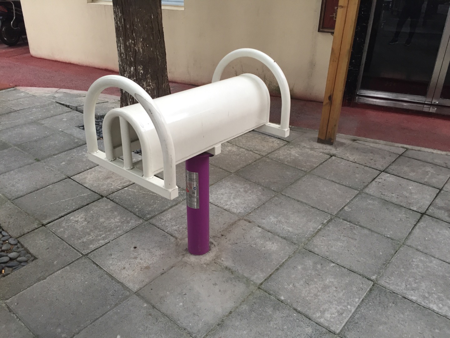 伸腰伸背器
