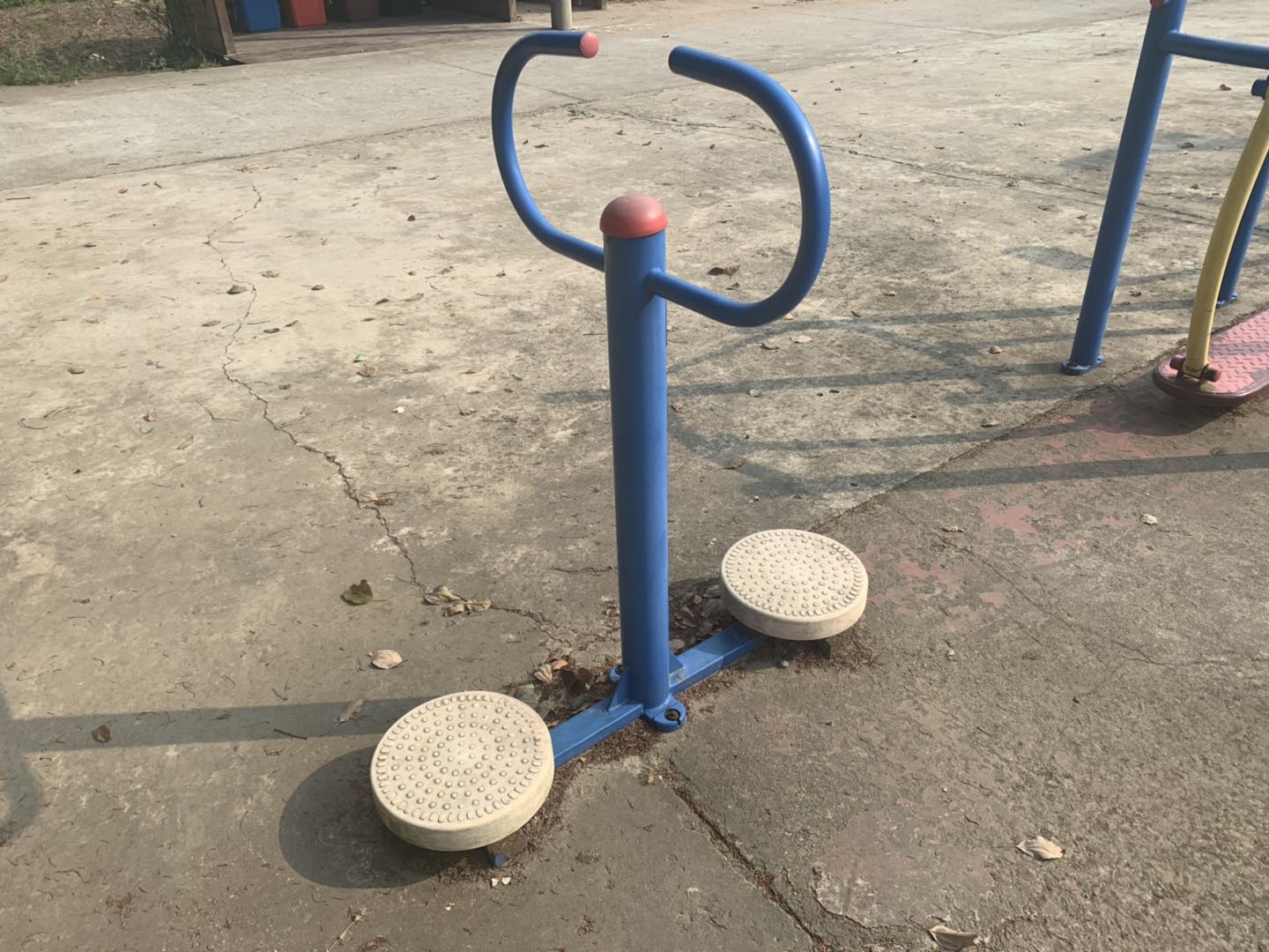 扭腰器