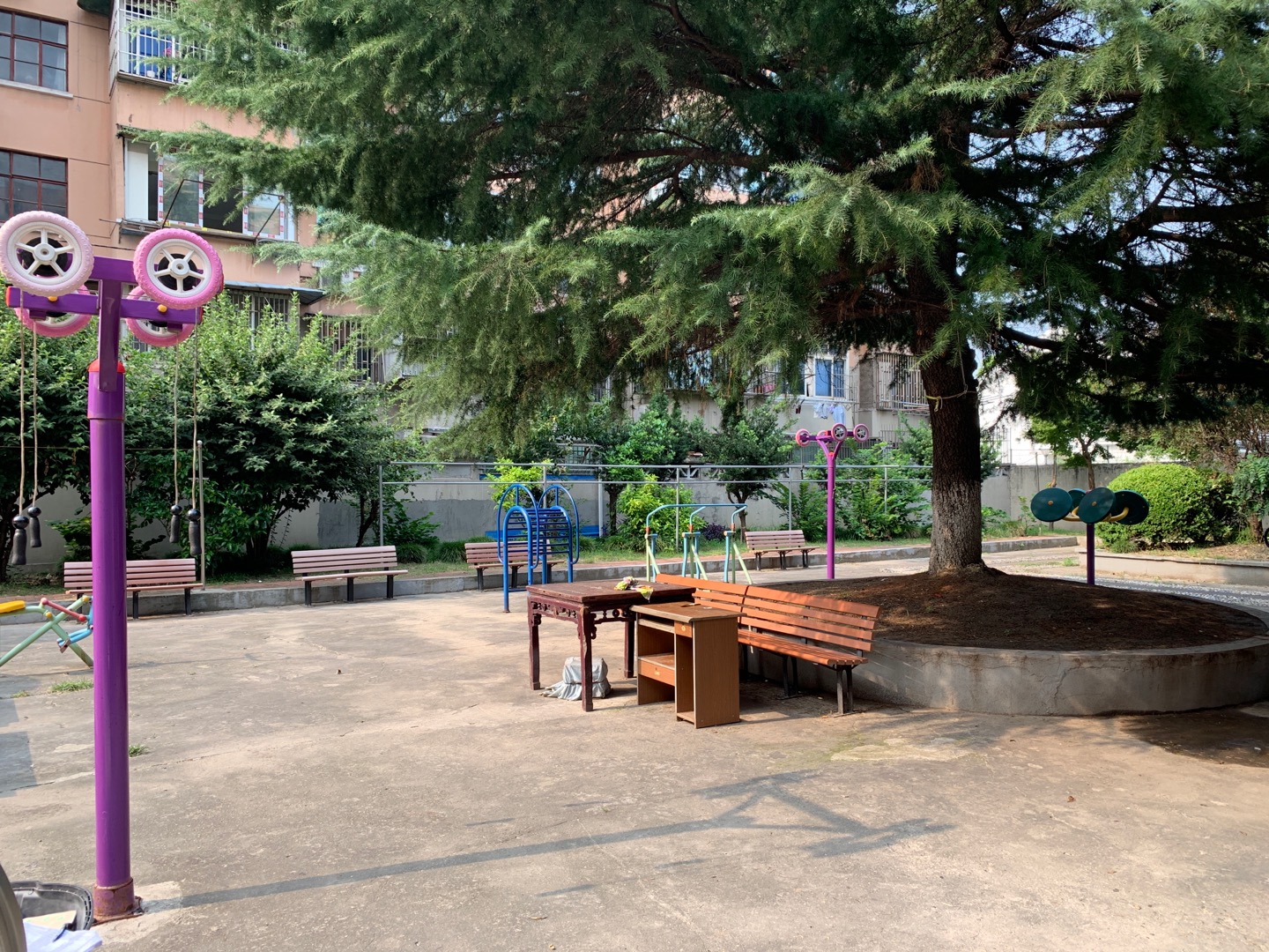 淞南五村一居委126號健身點(diǎn)
