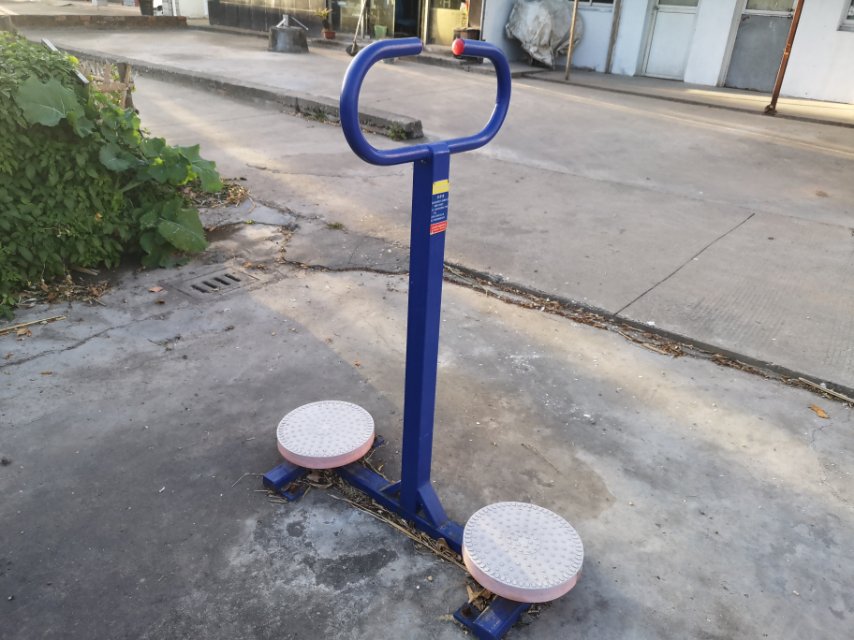 扭腰器
