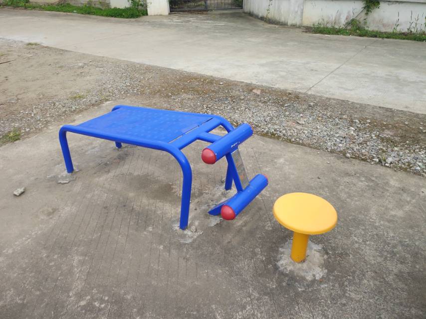仰臥起坐板