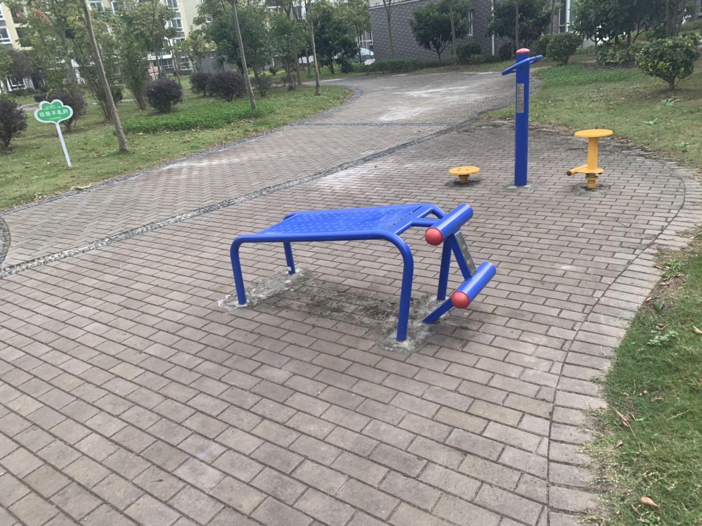 仰臥起坐板