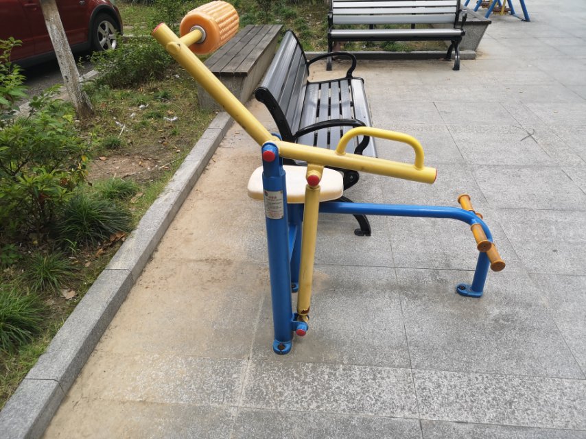 腹背鍛煉器