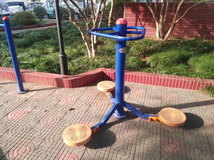 扭腰器