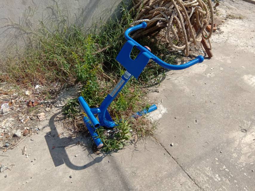 背肌訓練器