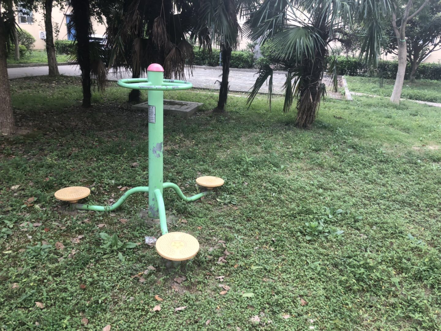 扭腰器