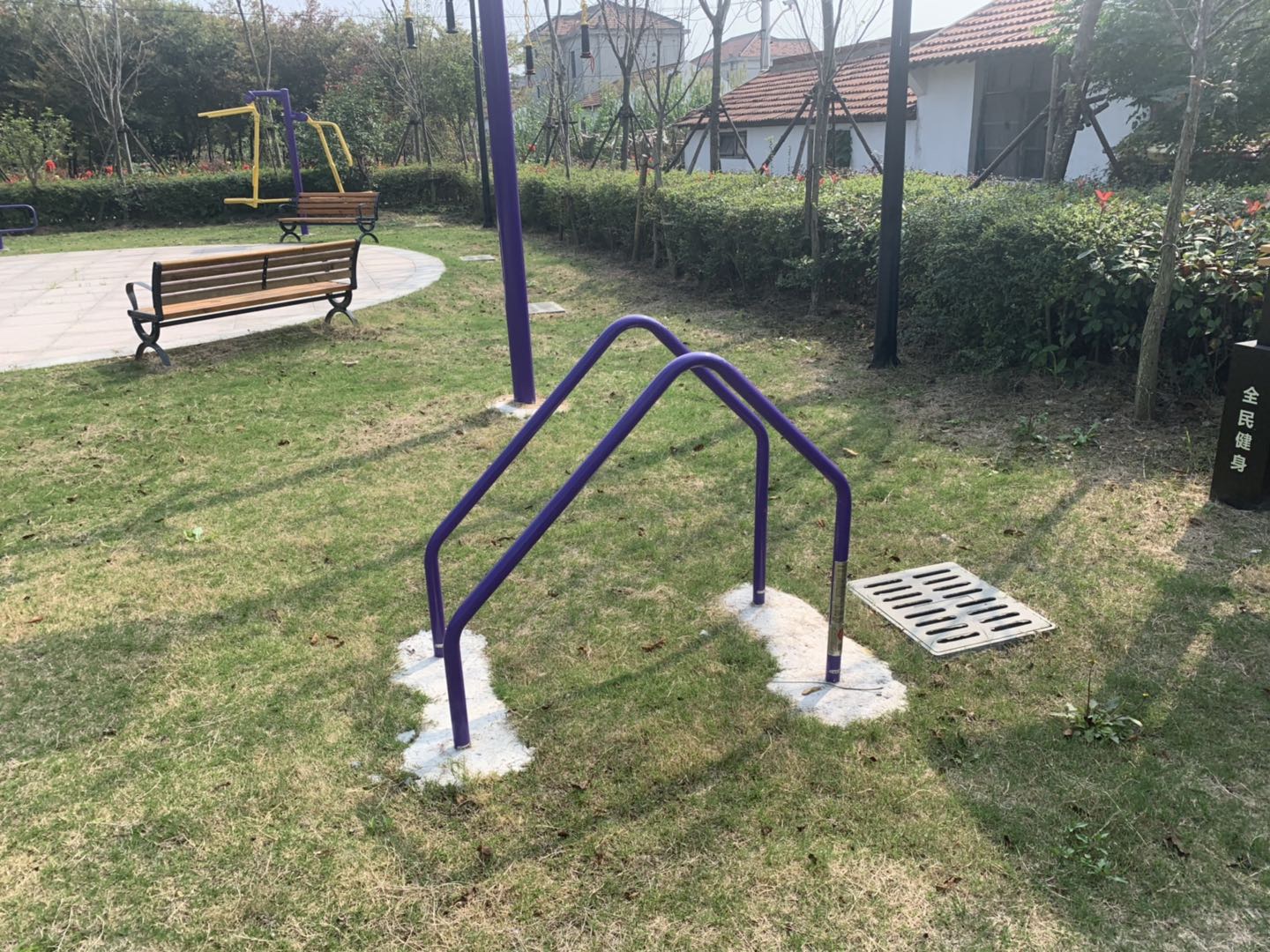 俯臥撐架