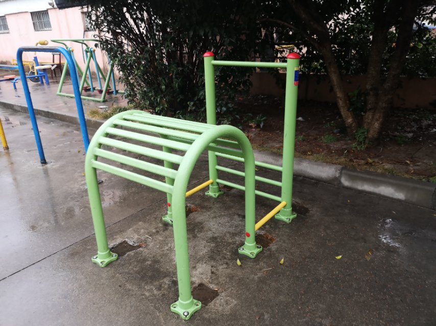 腰背伸展器