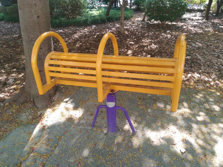 伸腰器