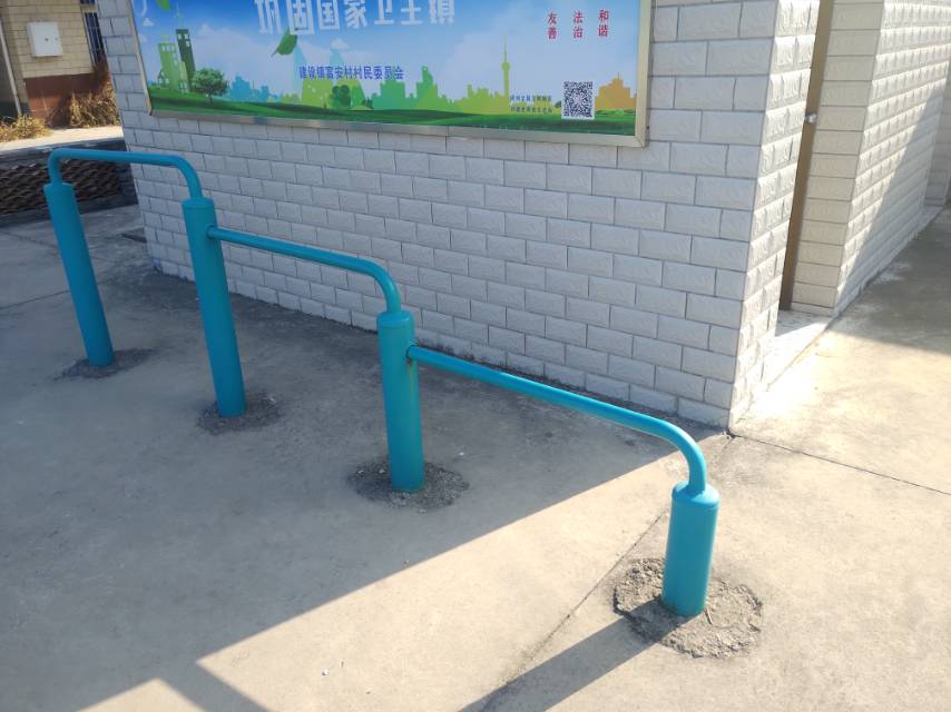 彈震壓腿器