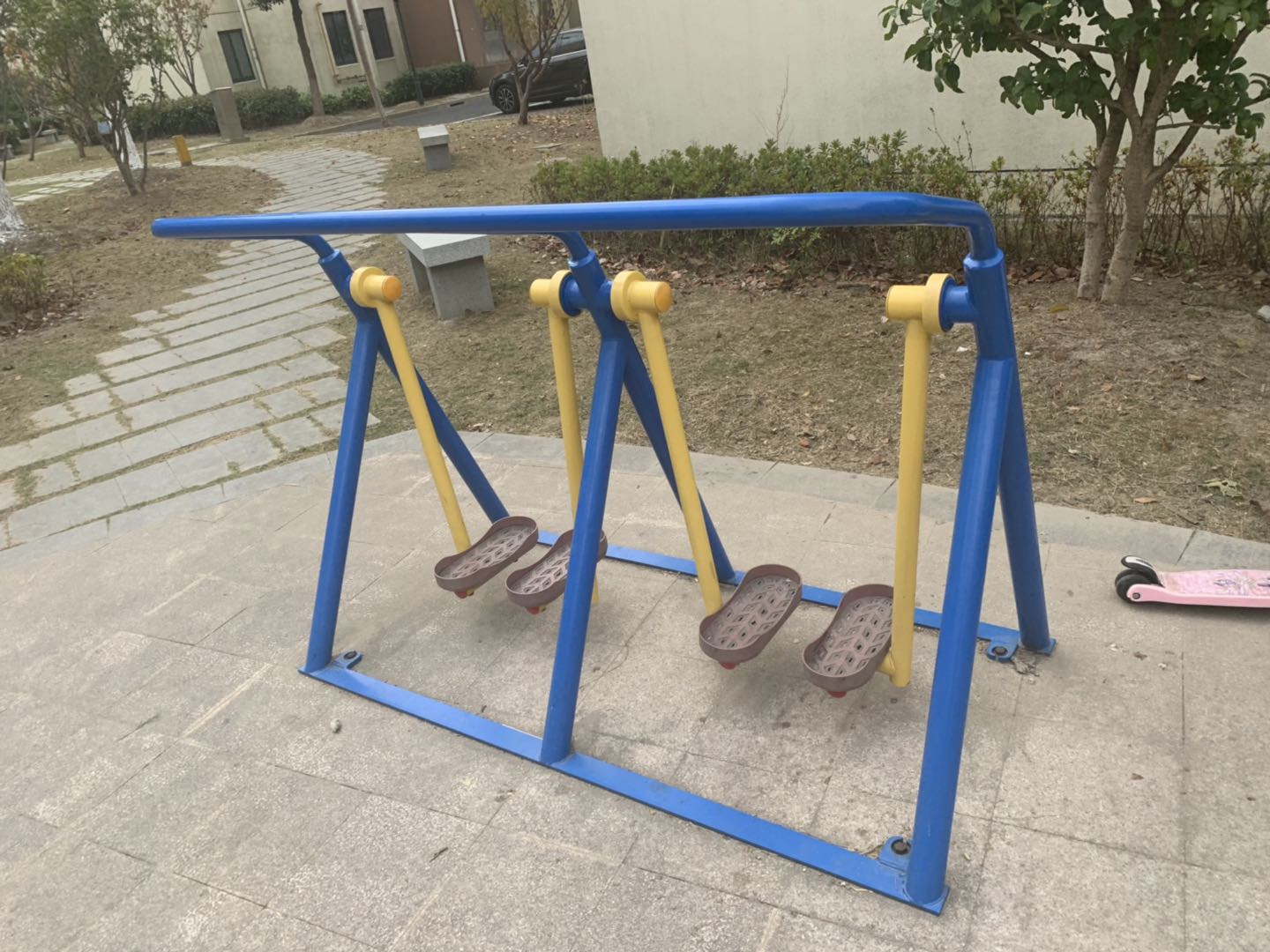 扭腰器