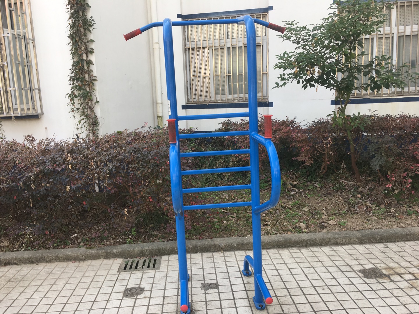 多功能訓練器