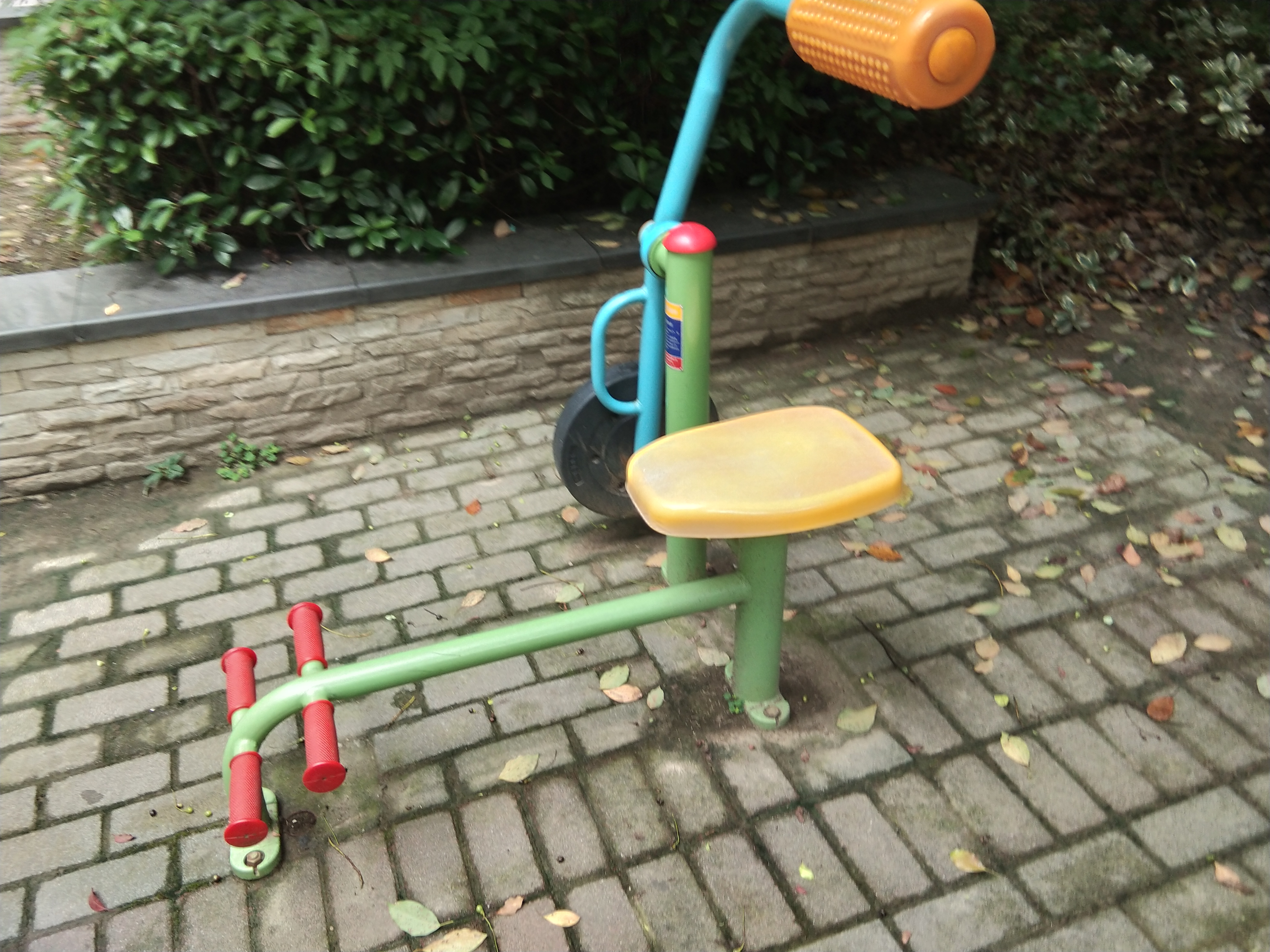 腹背鍛煉器