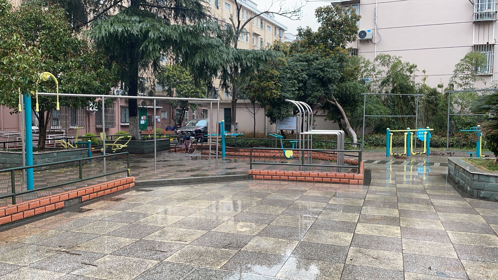 藍(lán)村居委市民益智健身點(diǎn)1