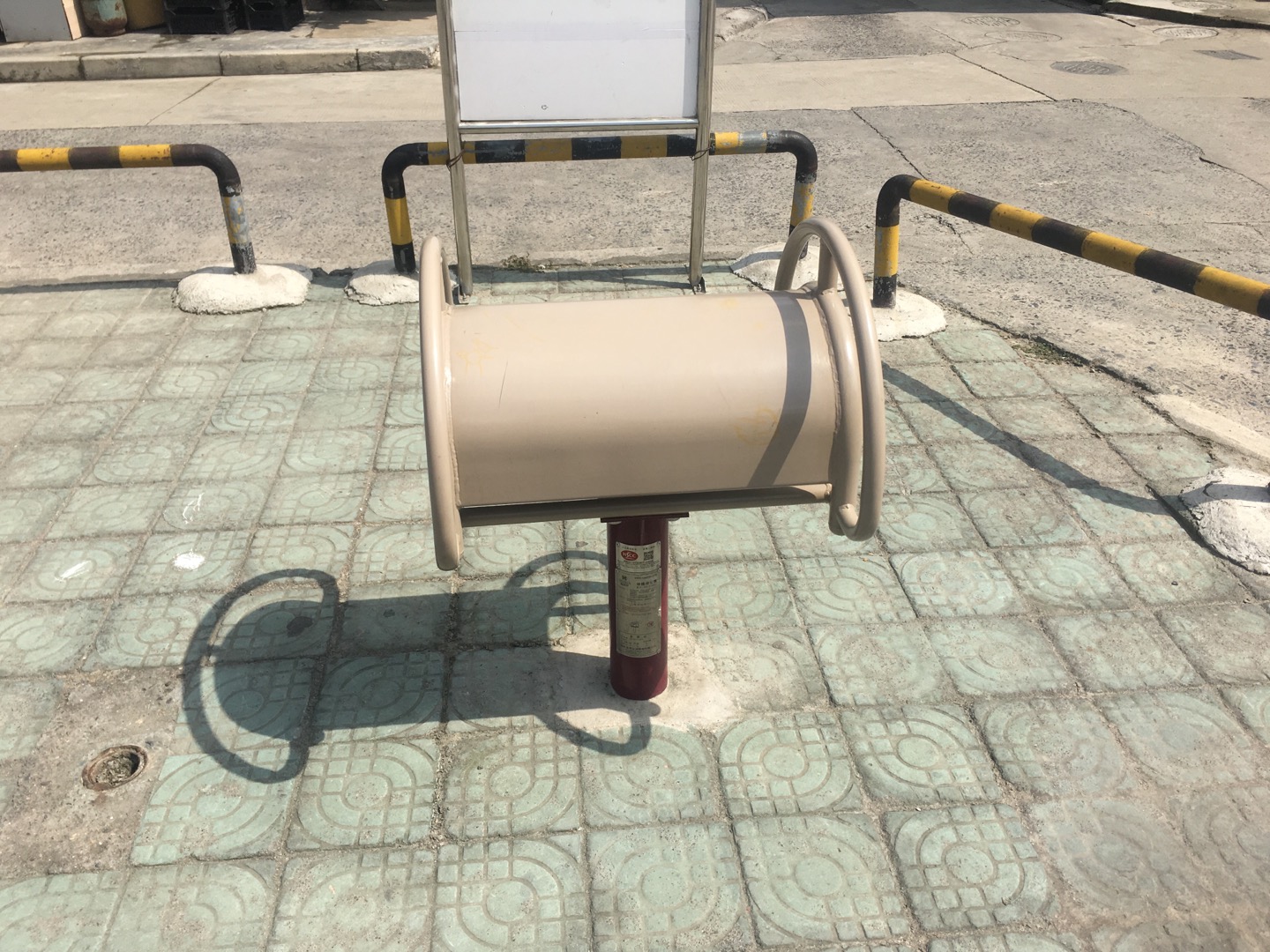 伸腰伸背器