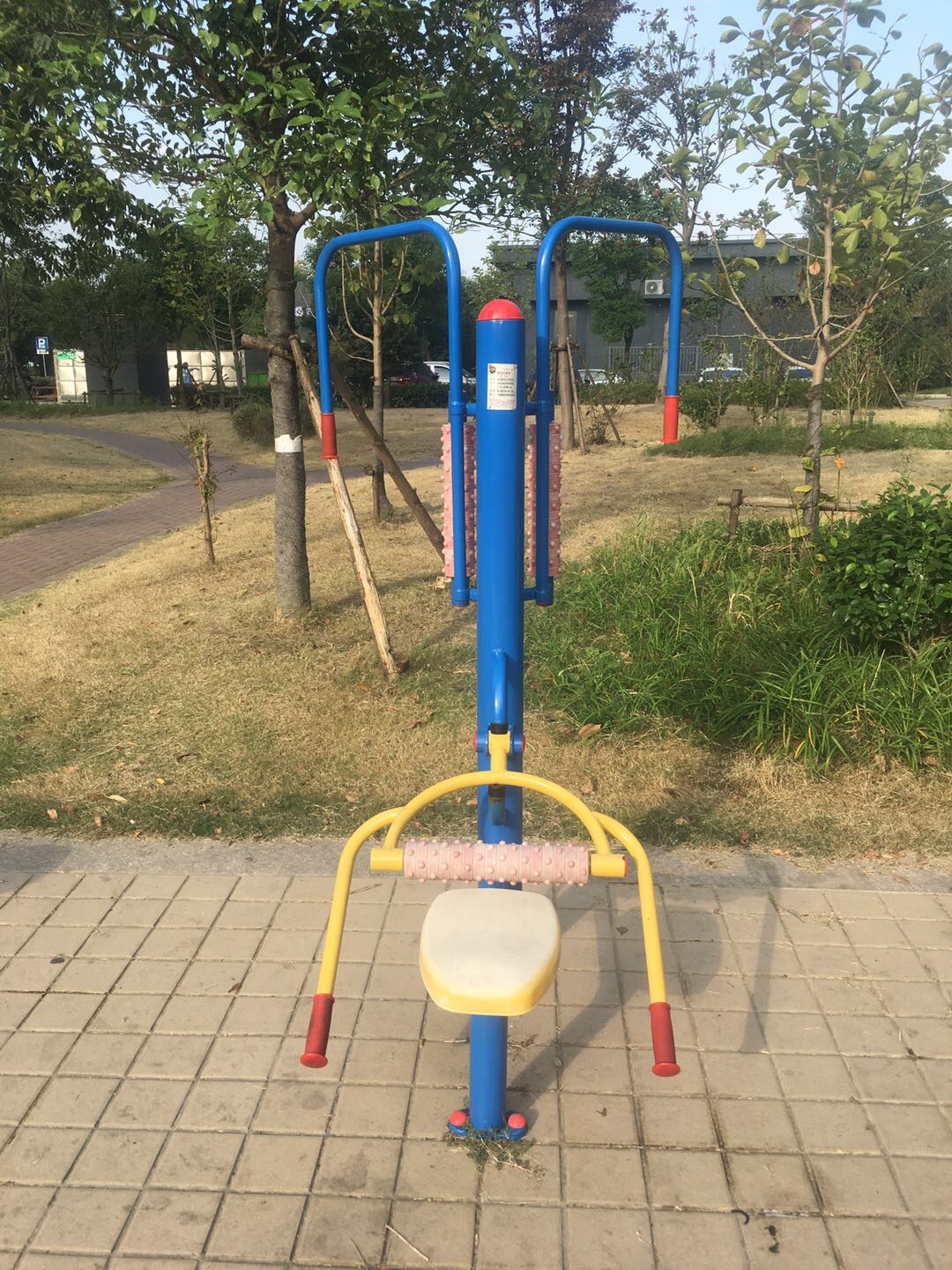 腰背按摩器