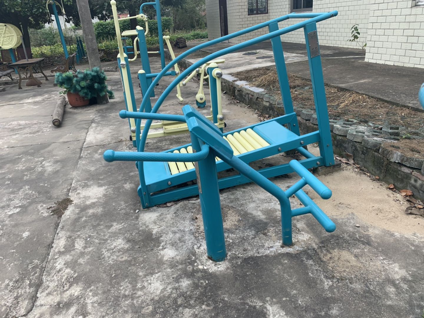 背腹肌訓練器