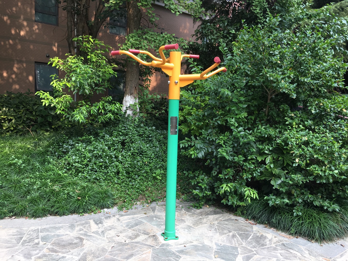 三位引體器