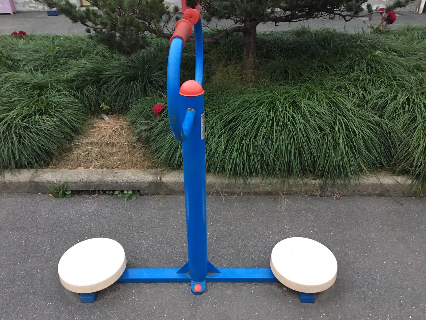扭腰器