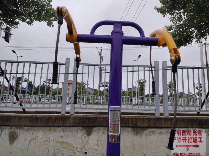 牽引器