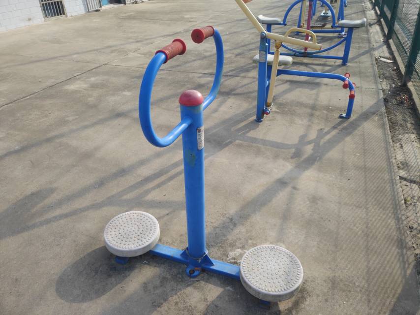 扭腰器
