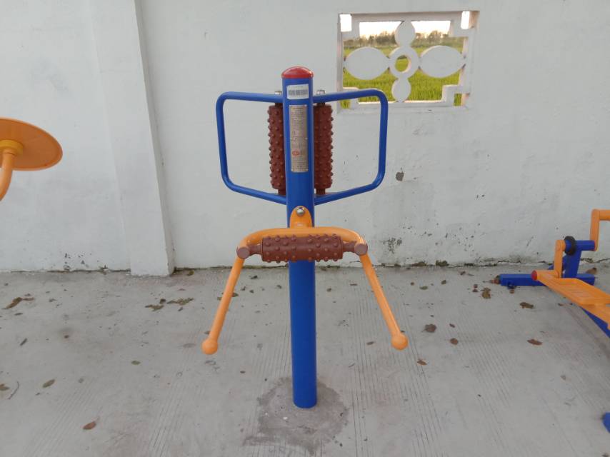 腰背按摩器
