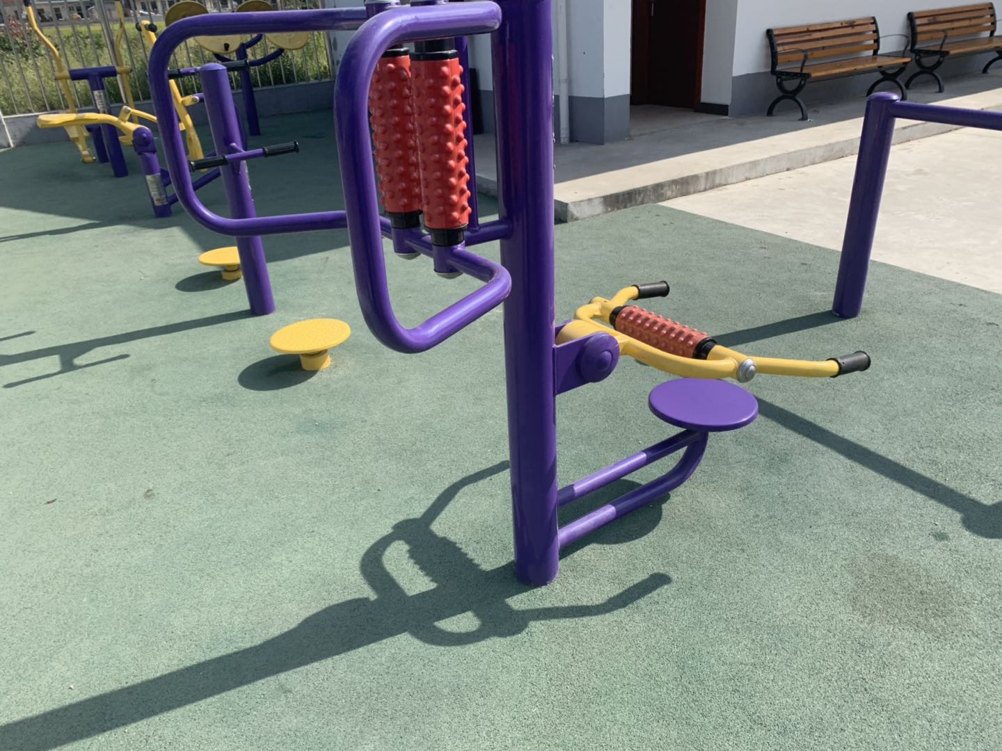 腰背按摩器