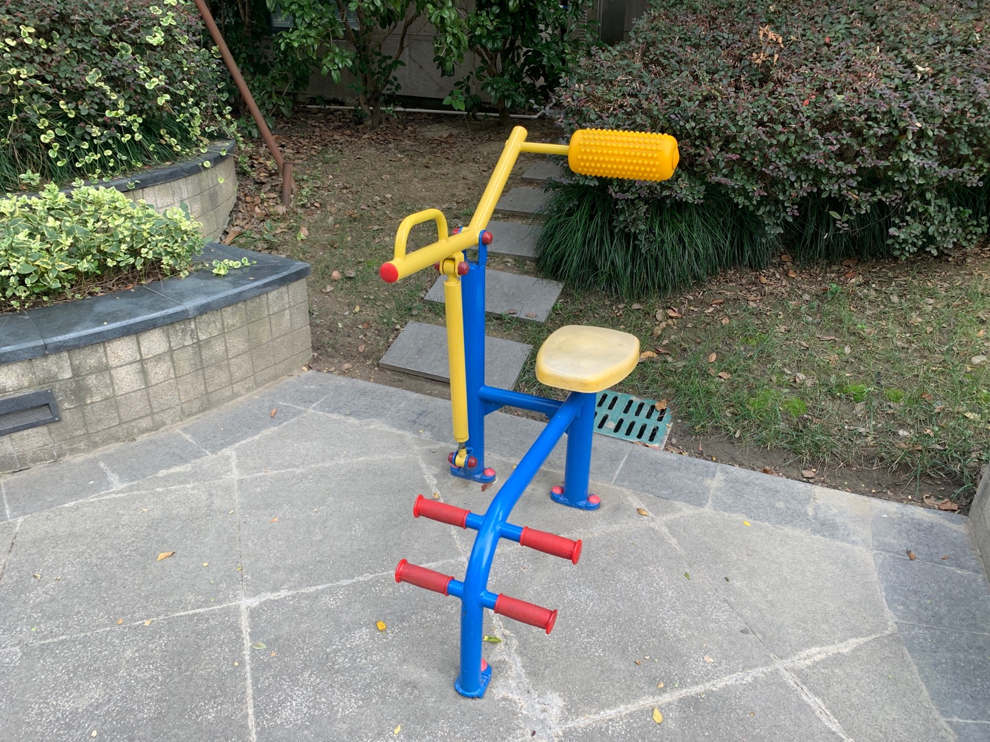 腹背鍛煉器