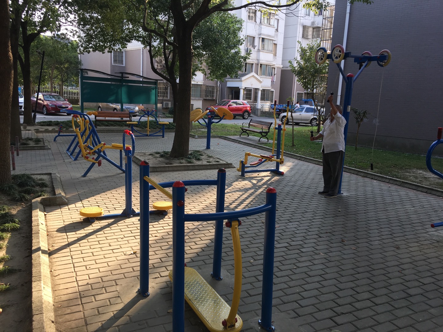 祥東小區(qū)二期健身點