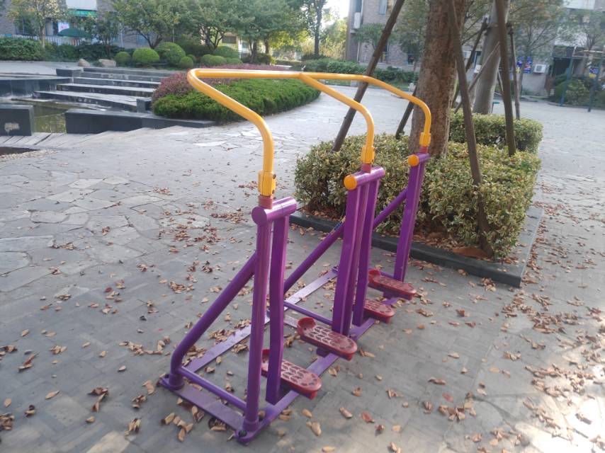 太空漫步器