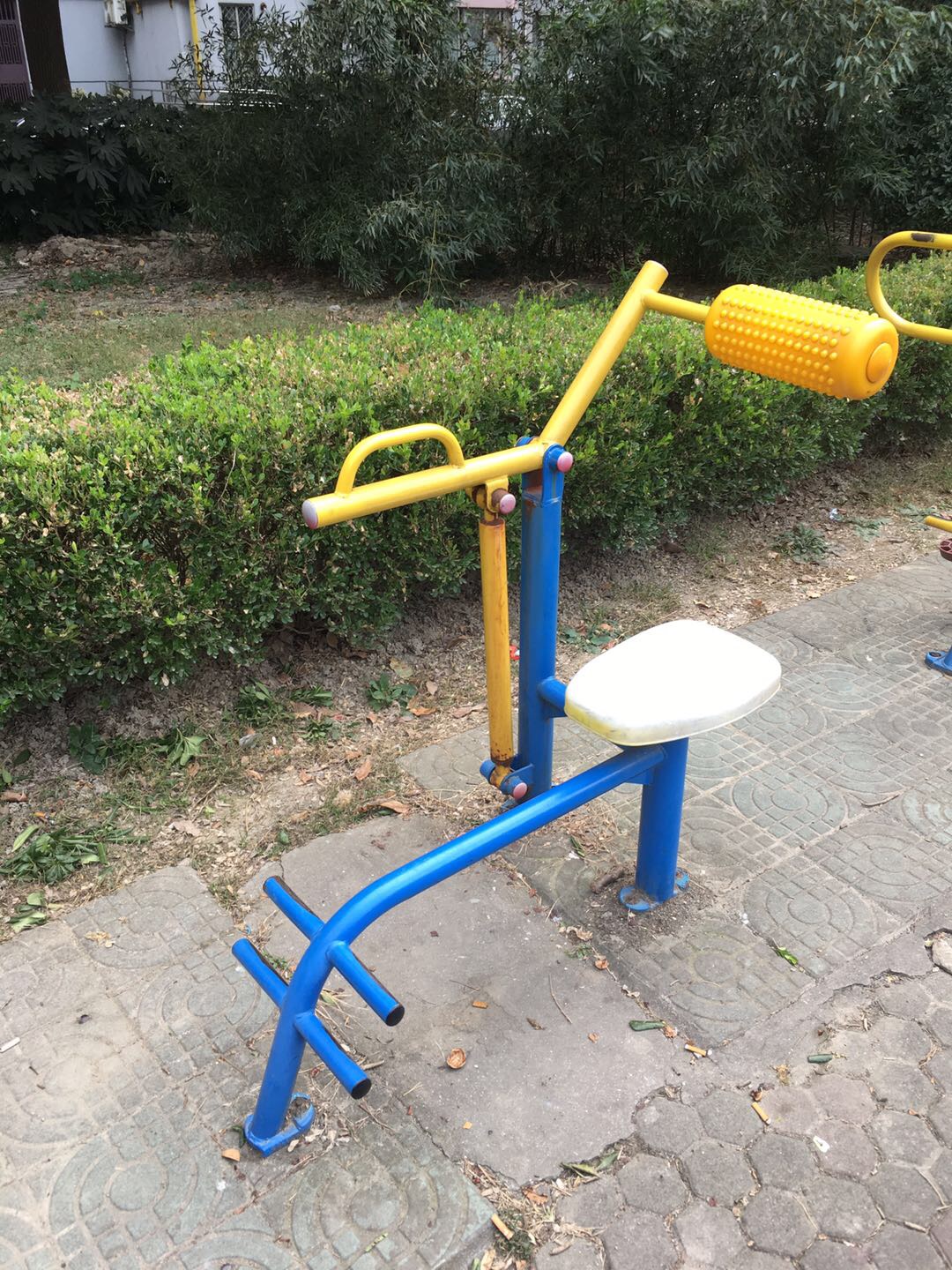 腹背鍛煉器